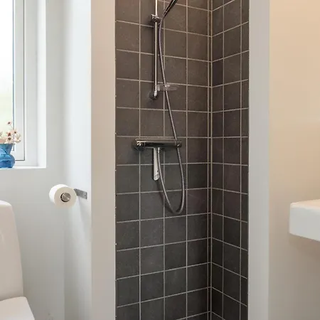 In With 5 Bedrooms And Internet * Эбельтофт