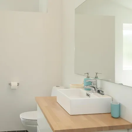 Дом отдыха In With 5 Bedrooms And Internet Эбельтофт